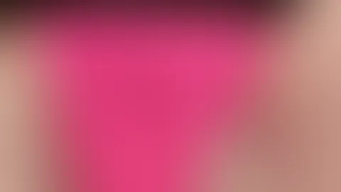 Ich kann einfach nicht aufhören, mit meinem Dildo zu spielen… alles ist schon klatschnass.