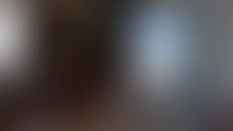 Eigentlich wollte ich mal ausschlafen. Aber wie es halt so ist lag da ein S*****z neben mir den ich einfach in den Mund nehmen musste