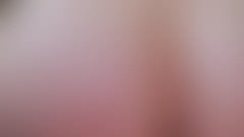 Wenn der dicke dildo das Loch erst richtig ausfüllt …