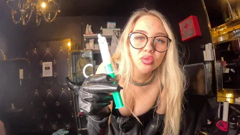 S****a-Arschf***enfüllung frisch in dein F**kloch!
