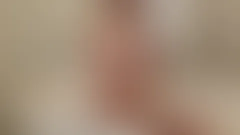 Heute wird’s nass… und ich hab noch lange nicht genug 😈 Ein bisschen frech, ein bisschen verspielt – genau so magst du es doch 😉 Komm näher, ich zeig dir, was danach passiert… 💋