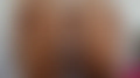Wie gefĂ€llt dir mein knapper sexy Armani-Slip? Nicht nur auf meine Titten schauenđ