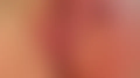 Wer hätte gedacht, dass ein rotes Netzteil in der Küche so viel Kopfkino auslösen kann? Mutti weiß eben, wie man neugierig macht. 😈