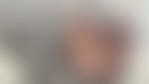 Leck meine P***y,Füße und meinen A***h und ich lecke deinen A***h!