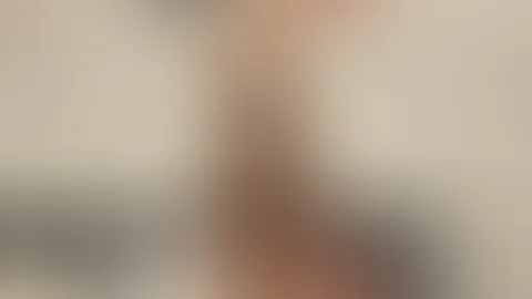 Komm und sieh dir diese Schenkel an 😉, interessantere Dinge gibt es privat