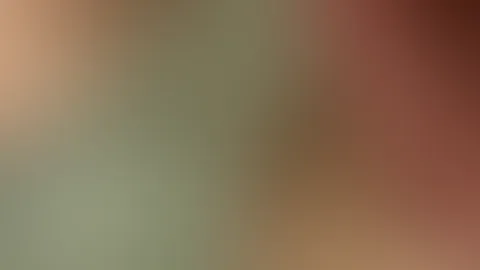 Eigentlich wollte ich nur duschen und mir die P***y rasieren, doch beim einschäumen bin ich so unglaublich geil geworden das ich es mir selbst besorgen musste!