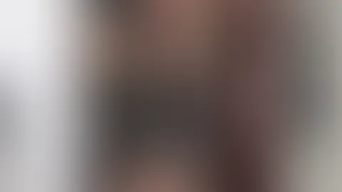 😈