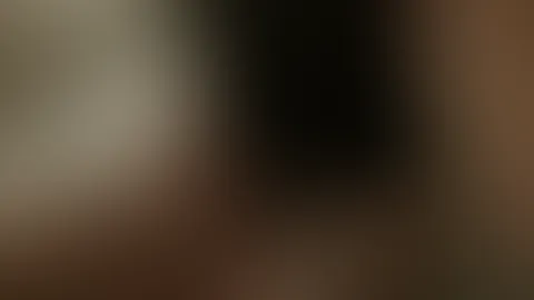 Na mein kleiner, was soll Mami für dich machen ?