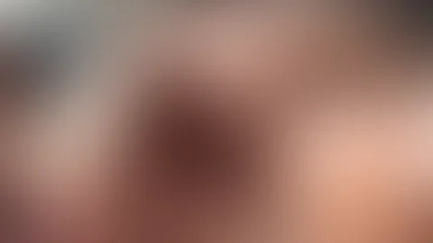 Du willst sehen wie er meine geile P***y schön leckt bis sie ordentlich nass ist 💦😼