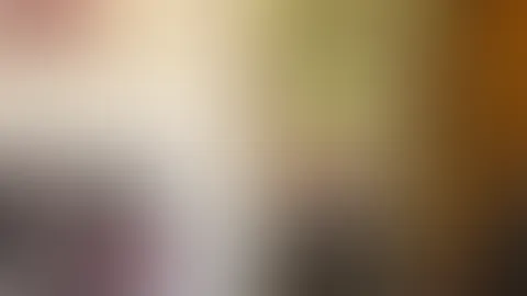 Swinger-Neon Party: Ein Newcomer-Paar verdorben Eine Swingerparty mit Motto Neon! Alle in knallbunten Farben, der Club an vielen Stellen mit Schwarzlicht und ein sehr nettes, aber fast ganz neues Paar