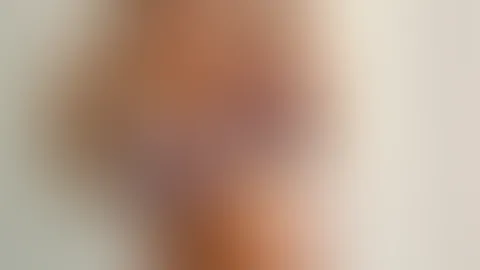 Hi, du darfst mir gerne auch ein heißes Bild von dir schicken! Bin jetzt online hier!