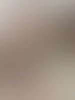 eine gute Nacht wünsche ich dir 😘 Gefällt dir mein neues Outfit ? Direkt vor dem Spiegel , damit du schön meinen nackten Po sehen kannst 😋🤭