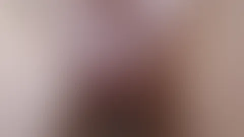 Schau mir beim p*****n zu ,wie ich mit meinem warmen Saft spiele💦💧🥵🤤