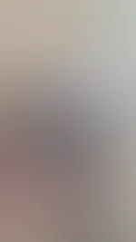 Manche Dinge brauchst du Montags einfach... Kaffee, Musik und diesen kleinen Moment, in dem du alles andere vergisst. Vielleicht bin ich heute genau das, was dir fehlt. 🌙✨