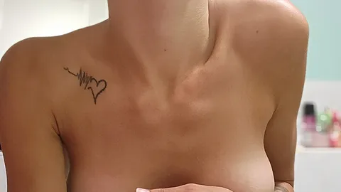 Neue heiße Serie aus dem Badezimmer 😈