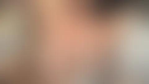 was stellen wir beide jetzt an? knabberst du mir an meinen süssen titten??