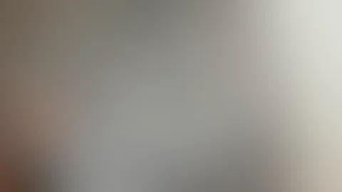 Alleine duschen ist doch irgendwie langweilig oder ?? Wer kommt mir? (Clip 23sek)