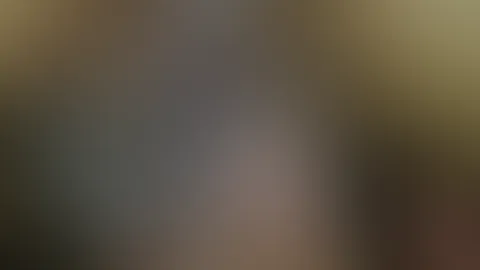 Schön den S*****z lutschen und dann f**ken lassen