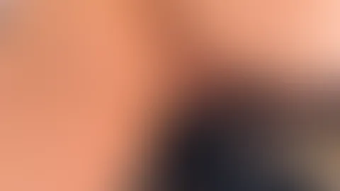 ✨ Siehst du, wie sehr sie nach Aufmerksamkeit verlangt? 😏👑 Was würdest du mit meiner Prinzessin anstellen, wenn du sie ganz für dich allein hättest? 💋🔥 Verrat es mir in den Kommentaren oder priva