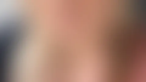 Beim Arzt sitze ich so im Wartezimmer vor dir. Nur wir beide 😜. Was würdest du machen 😉?