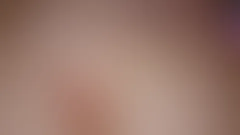 Schau mir zu wie geil es mich macht meine Nylon-Strumpfhose anzuziehen 🔥