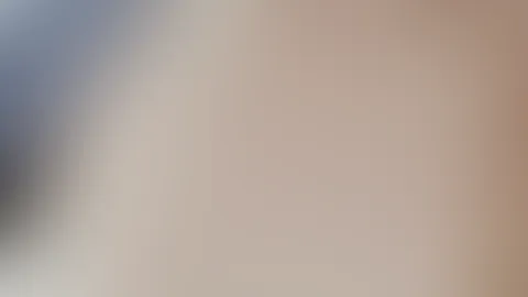 Das könnte deine geile Sahne sein die ich von deinem prallen geilen grossen dicken Glied ablecke. Die mir zwischen den brüsten entlang läuft. Oh es gibt so vieles das ich mit dir und deinem s*****z an