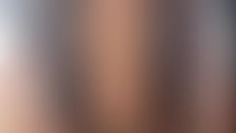 Einen Einblick unter mein dünnes Stückchen Stoff gefällig ?👀🔥