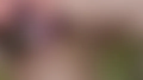 Ich f**ke meinen Po in der Badewanne mit einem großen Vibrator und komme durch einen klitoralen Orgasmus – in Nahaufnahme.