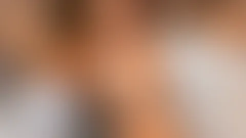 Ich ziehe dich näher, ohne dich je zu berühren.