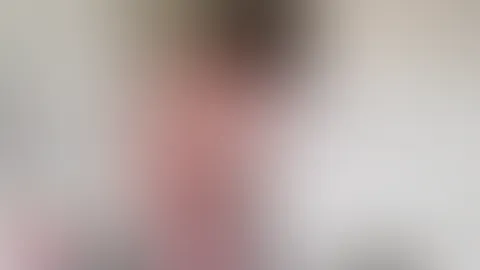 In der Badewanne mit der Duschbrause gespielt