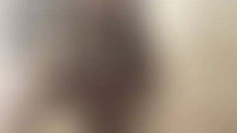 Na wie gefalle ich dir in diesem heißen Christmas Outfit 😼? Ich sitze auf dem Boden und spreitze langsam meine Beine. Ich weiß doch ganz genau, das du auf diesen Moment gewartet hast 🥵. Ich kann es