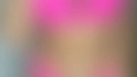 Magst du das hier auspacken? Bin jetzt online hier und hoffe auf eine Nachricht von dir! Jeder der mir jetzt schreibt, bekommt eine ABEND Überraschung von mir!