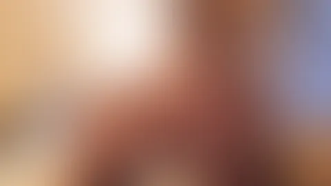 ich stopfe mir den realistischen dildo von allen seiten in meine p***y und reite ihn