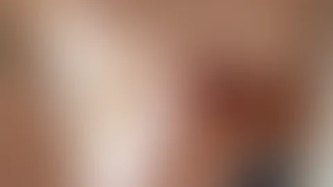 Geiler saugknopfdildo