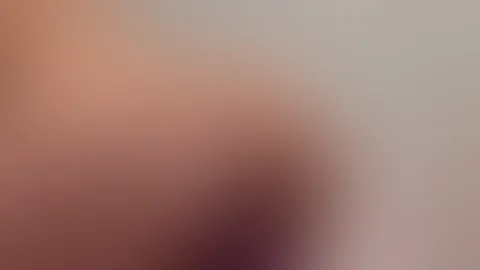Schön das XL Dildo reverse geritten..