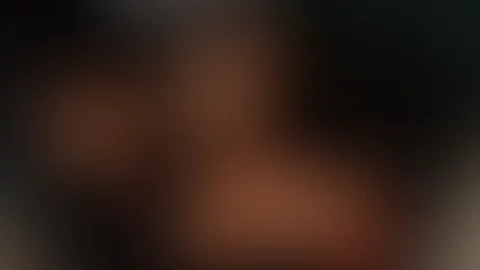 Ich mag Menschen, die neugierig sind. Und die wissen, dass die spannendsten Geschichten selten auf der ersten Seite beginnen... Vielleicht ist das hier erst der Anfang. 😋 I like people who are curi