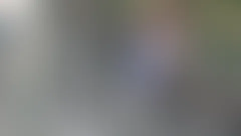 DANKESCHÖNF**K! Jogger sollte nur helfen und stopfte mir dann das Maul Ich war allein im Wald unterwegs, als ich in eine unangenehme Notlage geriet. Ein herannahender Jogger half mir zum Glück und wu