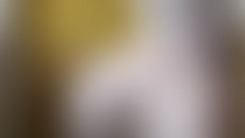 Da läuft der p***y saft sogar raus.😍💦🥵
