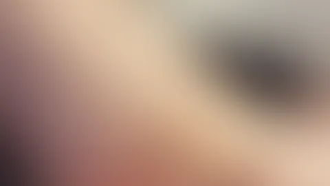 Ich f**ke mich selbst mit einem fetten Riesendildo