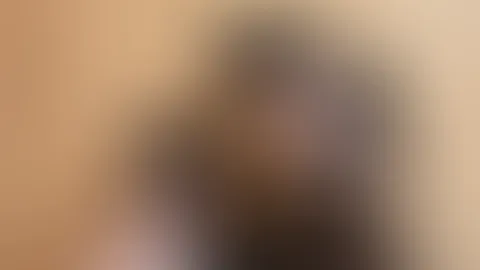 Siehst du meine Füße lieber nackt oder mit High Heels?😋🫣😈