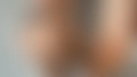 Ich brauche unbedingt mal wieder eine intensive Massage für meinem Unterkörper. Ich fühle mich so , als müsste da mal wieder alles gelockert werden. Kennst du das Gefühl?🍑