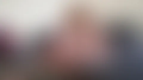 Geile C******e auf der neuen Couch!!