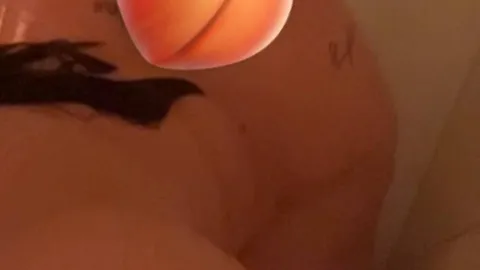 Curvy Teen Dusch Video (Teil 1)đŠđ