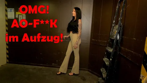 OMG! AO-F**K im Aufzug!