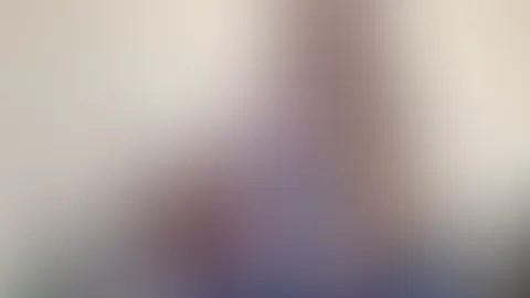 Heiße Stiefschwester verpasst mir beim Massieren einen Footjob
