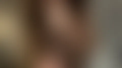Kann man so ins Restaurant 😋😇?! Meinst du jemand wird unser kleines Geheimnis 🤫 bemerken 💦👅🤭