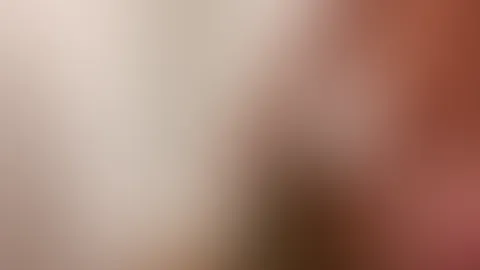 Mich hat auf der Straße so ein alter ekliger Daddy Typ angequatscht und gefragt ob er gegen eine kleine Belohnung meine Mundf***e benutzen darf! Erst war ich ein bisschen angewidert davon aber ich bin