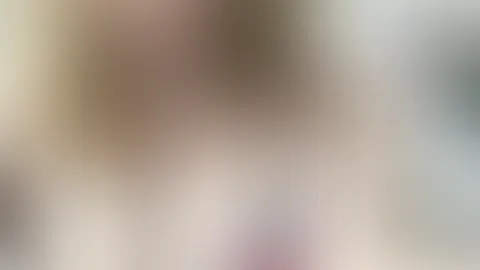 Milf zeigt ihre brust