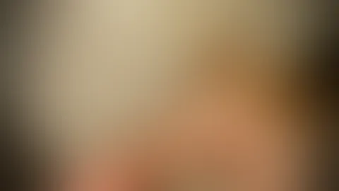 Und wie lange würdest du es hier schaffen nur zu gucken? 😏😈