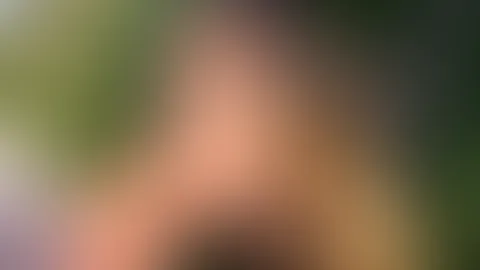 Beim Gassi gehen hatte ich plötzlich Bock eine Ladung S****a zu schlucken draußen. Hab mir einen S*****z schön riesig geblasen und gerade als es geil wird kam direkt ein Radfahrer auf uns zu den wir n
